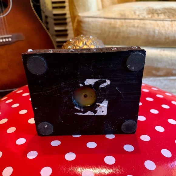 Adorable owl on a stand 🦉 - Picture 6 of 7